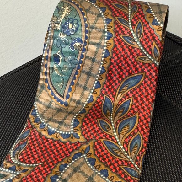Christian Dior Monsieur Vintage Silk Neck Tie – Red & Blue Paisley Design - Picture 5 of 6
